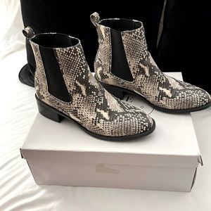 Steve Madden booties